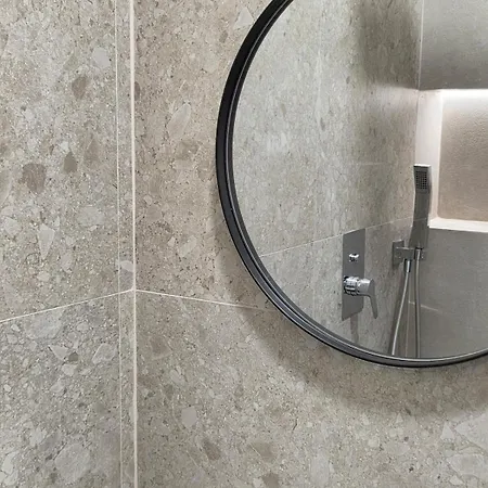 Apartment Just Renovated 1st Floor Near Center 2 Tirana